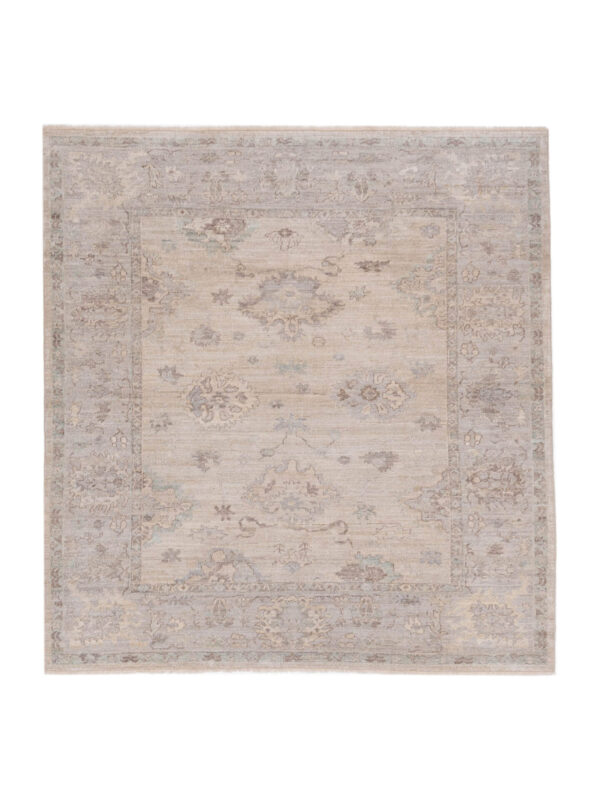 147153 8x8 Traditional Beige